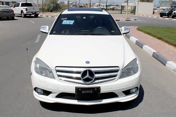 Image of a pre-owned 2008 white Mercedes-Benz C250 car