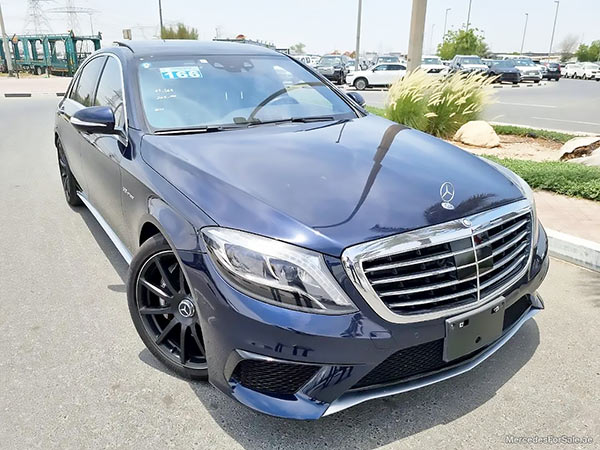 blue 2015 Mercedes s63