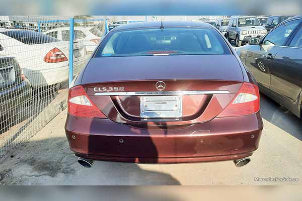 red 2006 Mercedes cls350
