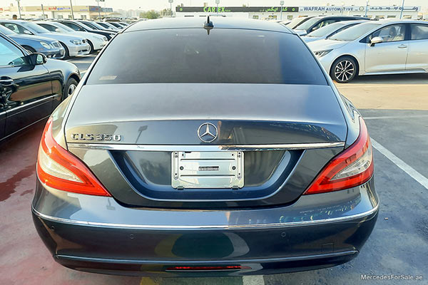مرسيدس cls350 لون رمادي موديل 2012