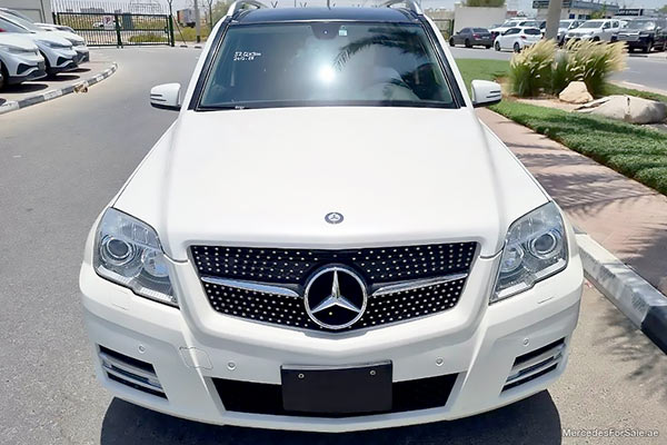 Image of a pre-owned 2012 white Mercedes-Benz Glk300 car