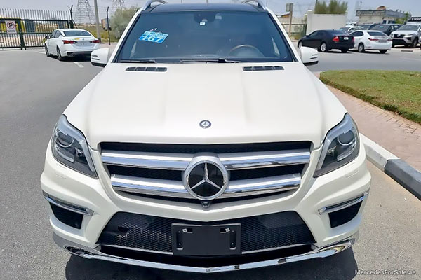 Image of a pre-owned 2014 white Mercedes-Benz Gl550 car
