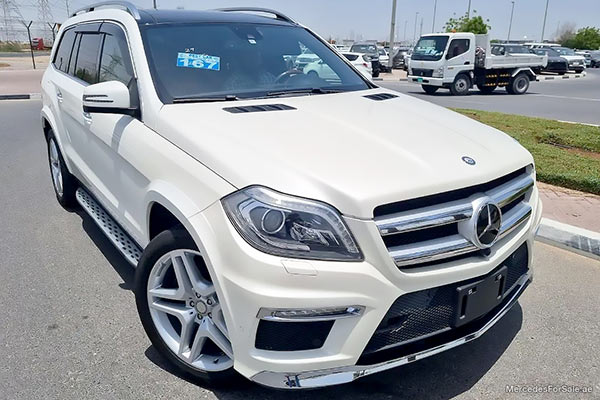 white 2014 Mercedes gl550