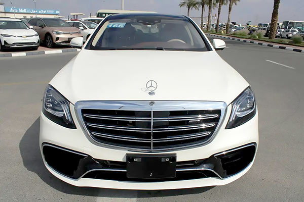 Image of a pre-owned 2018 white Mercedes-Benz S63 car