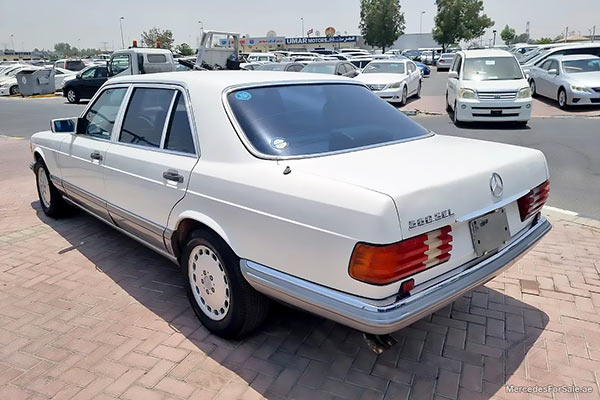 white 1987 Mercedes s560
