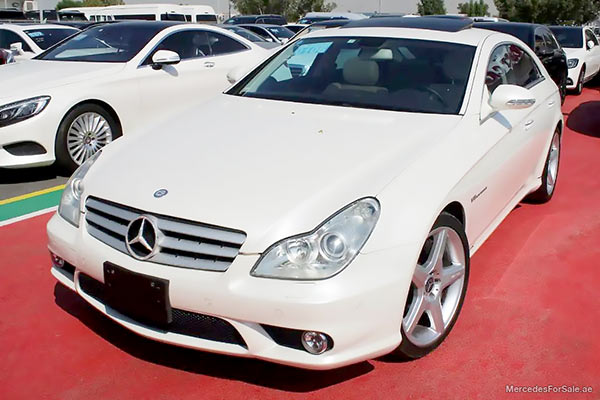 Image of a pre-owned 2006 white Mercedes-Benz Cls55 car