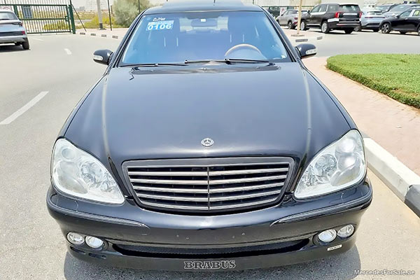 Image of a pre-owned 2004 black Mercedes-Benz S500 car
