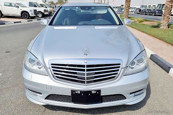 Image of a pre-owned 2013 silver Mercedes-Benz S350 car