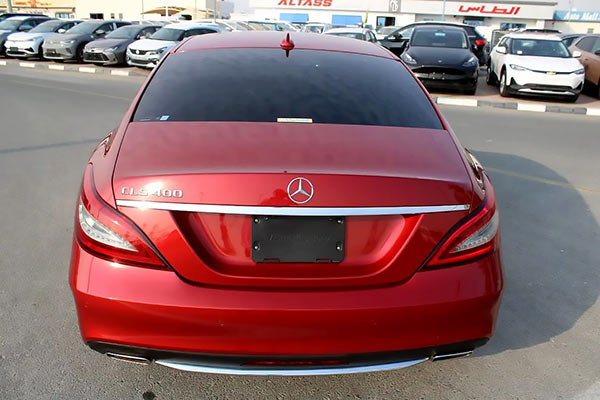 red 2016 Mercedes cls400