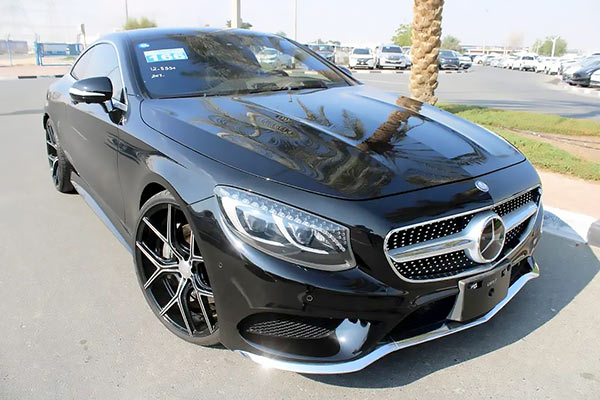 Image of a pre-owned 2017 black Mercedes-Benz S550 car