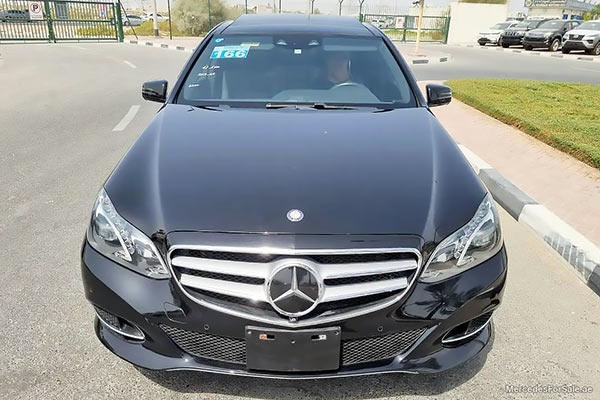 black 2015 Mercedes e400