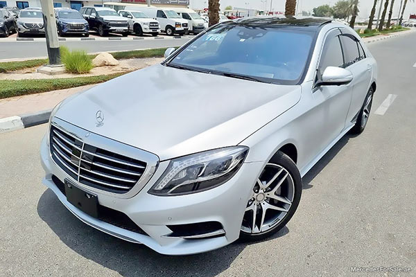 Image of a pre-owned 2015 silver Mercedes-Benz S400 car