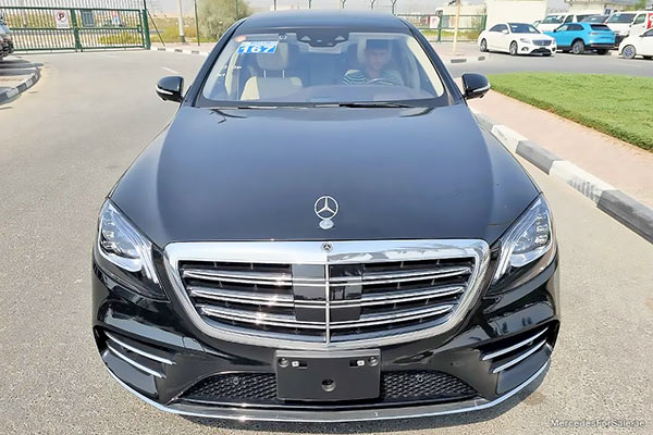 black 2019 Mercedes s560