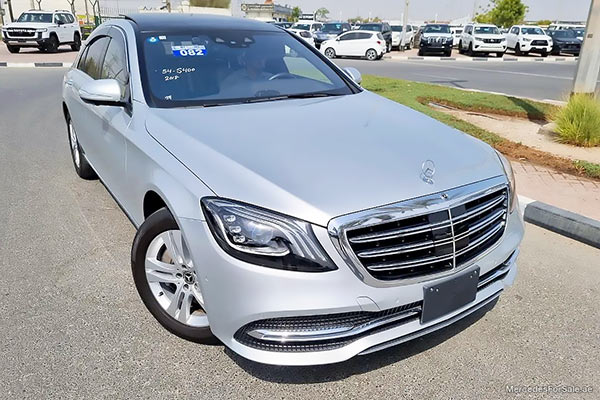Image of a pre-owned 2018 silver Mercedes-Benz S400 car