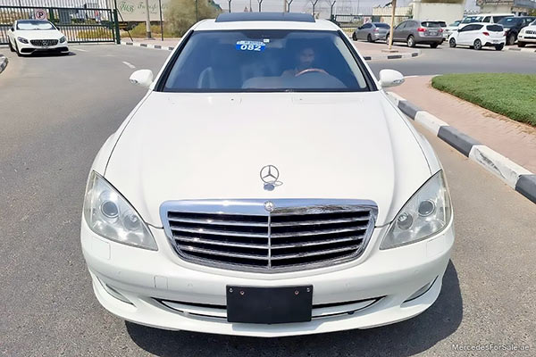 Image of a pre-owned 2008 white Mercedes-Benz S550 car