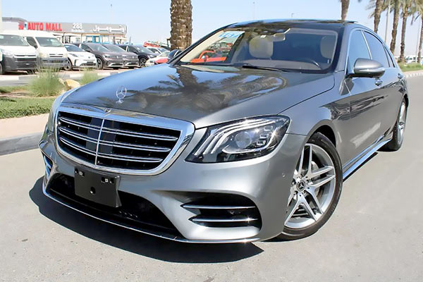 Image of a pre-owned 2018 grey Mercedes-Benz S560 car
