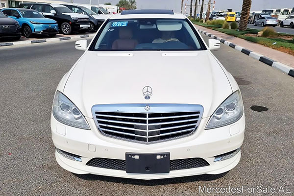 Image of a pre-owned 2013 white Mercedes-Benz S350 car