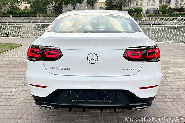 white 2023 Mercedes glc200