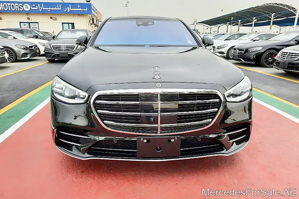 Image of a pre-owned 2022 black Mercedes-Benz S580 car