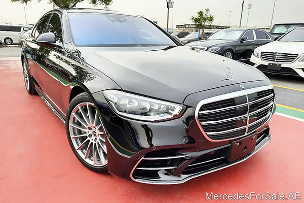 black 2022 Mercedes s580