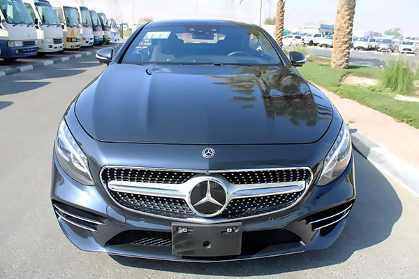 Image of a pre-owned 2018 black Mercedes-Benz S560 car