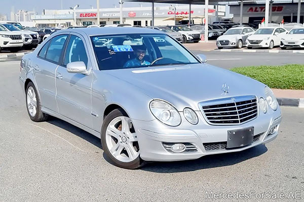 Image of a pre-owned 2009 silver Mercedes-Benz E350 car