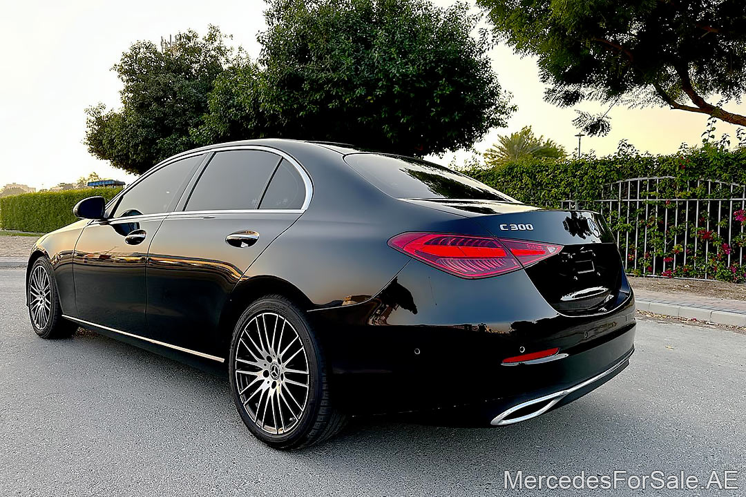 black 2022 Mercedes c300