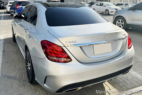 مرسيدس c400 لون فضي موديل 2015