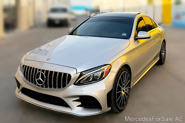 مرسيدس c400 لون فضي موديل 2015