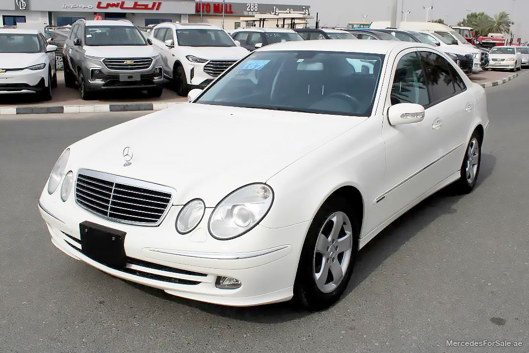 white 2006 Mercedes e350