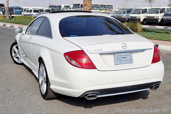 white 2007 Mercedes cls550