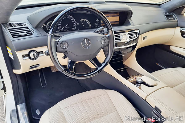 مرسيدس cls550 لون ابيض موديل 2007