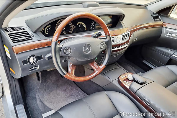 silver 2009 Mercedes s550