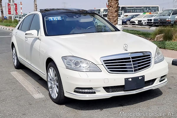 Image of a pre-owned 2011 white Mercedes-Benz S350 car