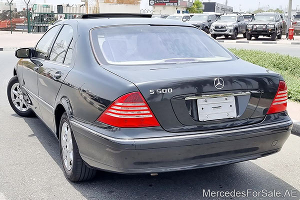 black 2004 Mercedes s500