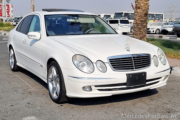 مرسيدس e350 لون ابيض موديل 2006