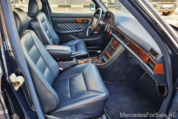 blue 1991 Mercedes s560