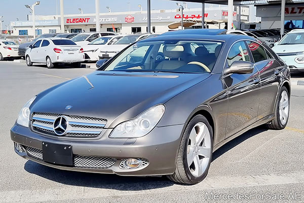 white 2008 Mercedes cls350