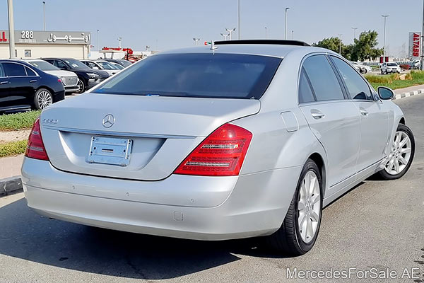 silver 2007 Mercedes s550