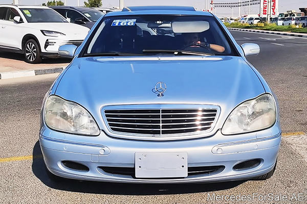 Image of a pre-owned 2001 silver Mercedes-Benz S500 car