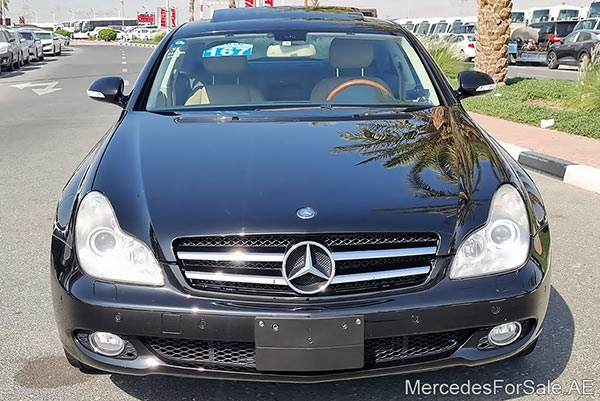 black 2007 Mercedes cls550