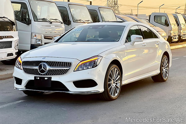 Image of a pre-owned 2016 white Mercedes-Benz Cls400 car