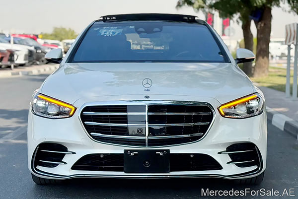 Image of a pre-owned 2022 white Mercedes-Benz S580 car