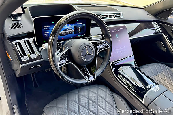 white 2022 Mercedes s580