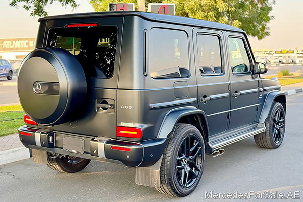 black 2022 Mercedes g63