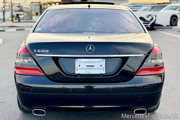 black 2007 Mercedes s600