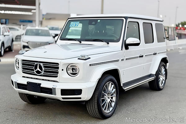 white 2024 Mercedes g400