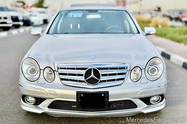 Image of a pre-owned 2007 silver Mercedes-Benz E550 car