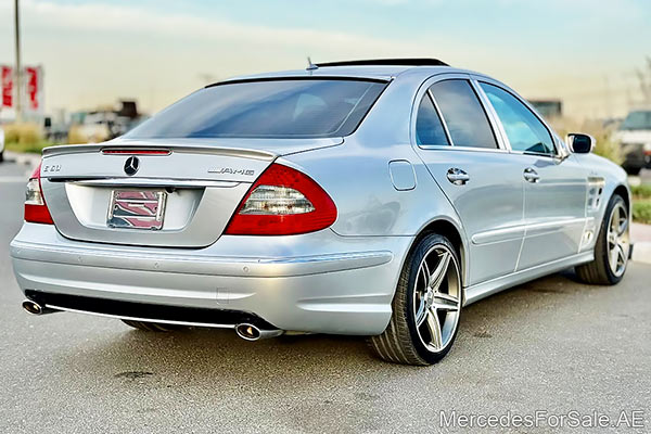 silver 2007 Mercedes e550