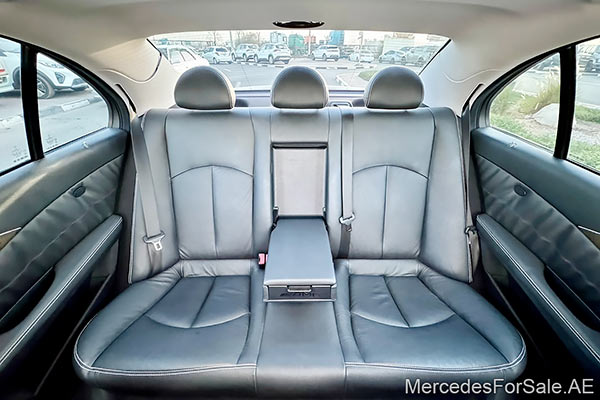silver 2007 Mercedes e550